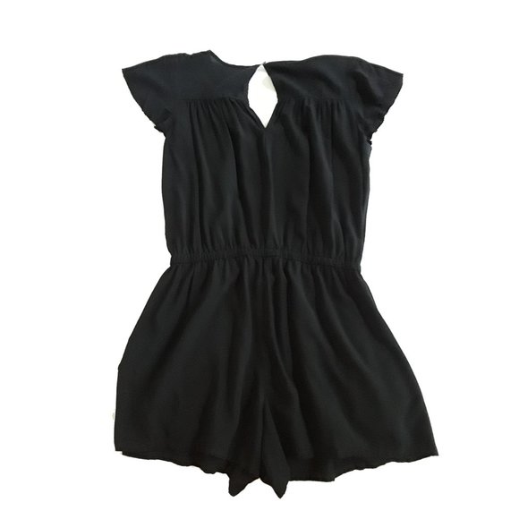 Cute Black Romper with Pockets - Picture 2 of 3
